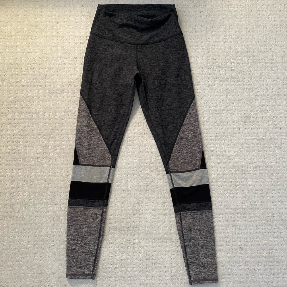 ALO YOGA Leggings